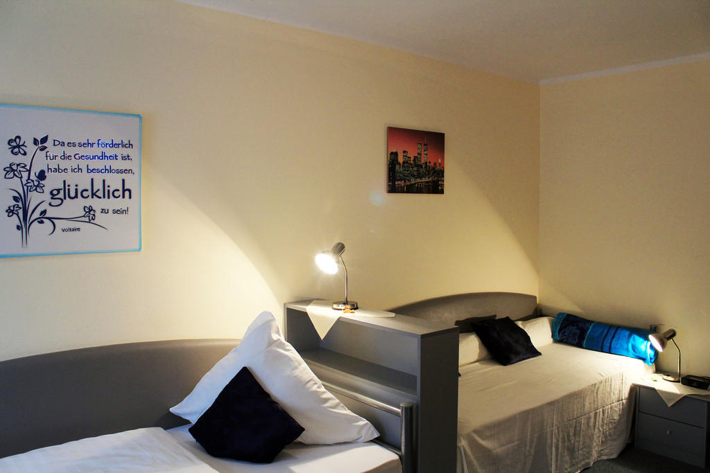 Land-Gut-Hotel Gasthof Waldschaenke Altfraunhofen Room photo